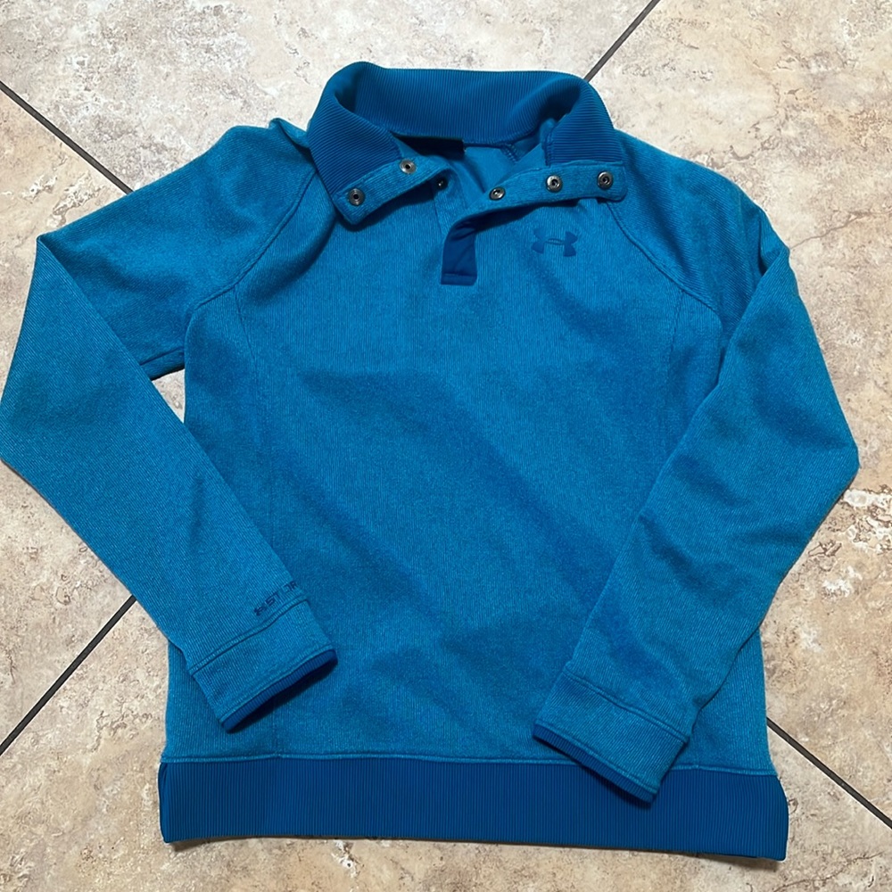 Under Armour pull over boys